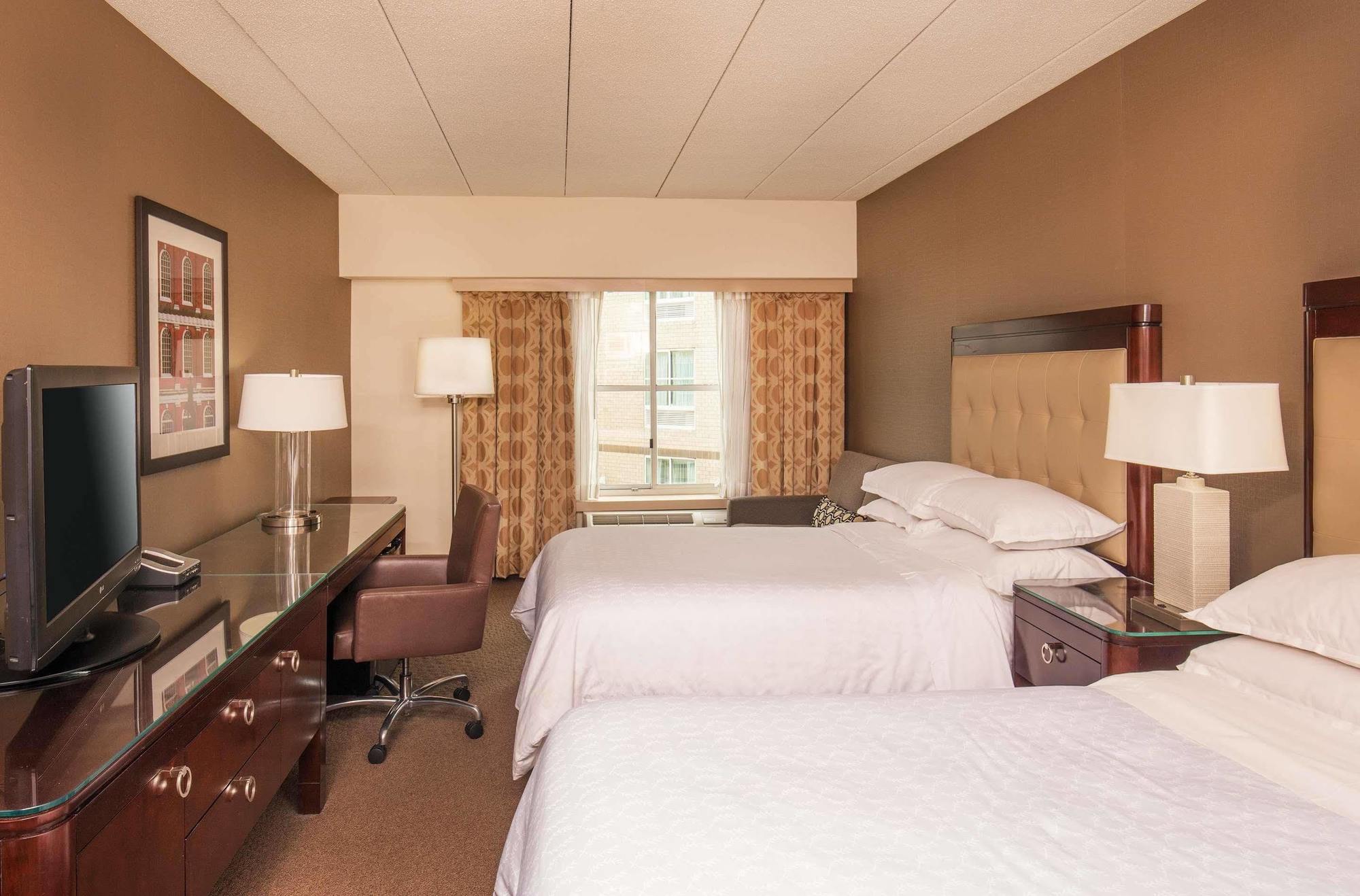 Sheraton Boston Needham Hotel Exterior photo