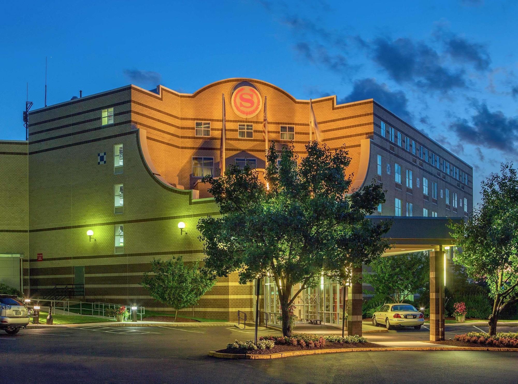 Sheraton Boston Needham Hotel Exterior photo